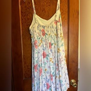 XL Old Navy cami dress - white floral old navy dress - graduation dress…